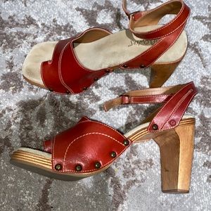 Sunflowers Victoria red leather ankle strap sandals